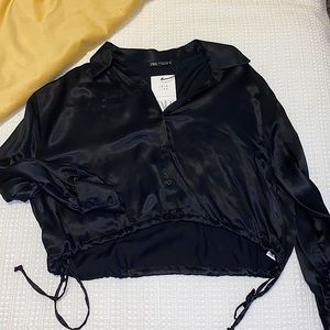 RARE NWT CROPPED SILK CINCHABLE BUTTON DOWN